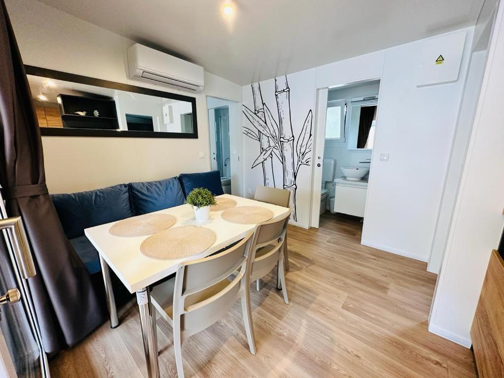 Mobile Home - Sea La Vie Biograd Na Moru Exterior foto